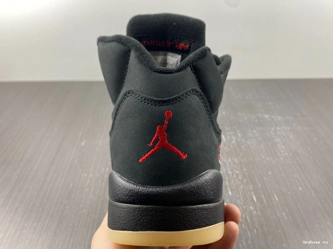 DR0092-001 Jordan Gore-Tex Retro Off-Noir 5 1229